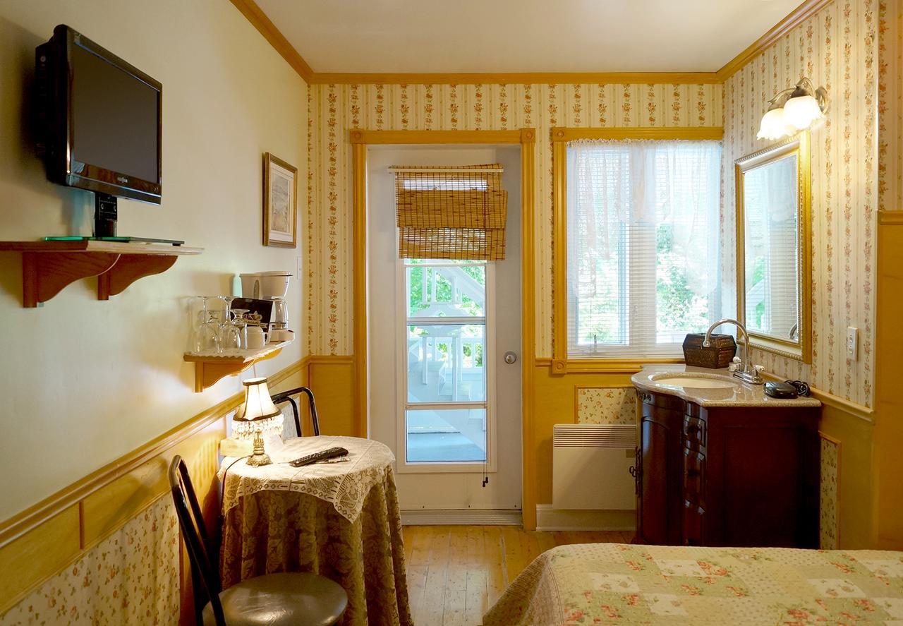 Auberge Des Cevennes LʼAnse-Saint-Jean 외부 사진